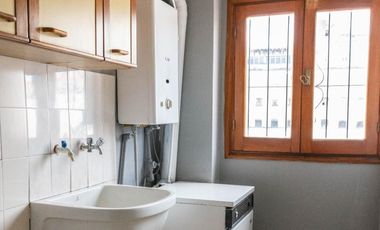 Departamento de 2 Dormitorios y cochera en Alquiler- calle Alvarado, Salta Capital