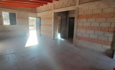 ALQUILA CABAÑA A ESTRENAR CON PILETA Y VISTA PANORAMICA  A METROS DEl RIO TANTI REF2019