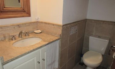 4 Dormitorios, Playroom y Escritorio. A Laguna. Amoblada.