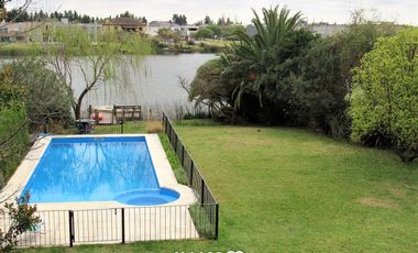 4 Dormitorios, Playroom y Escritorio. A Laguna. Amoblada.
