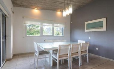 Casa en venta - 3 Dormitorios 3 Baños - Pinamar
