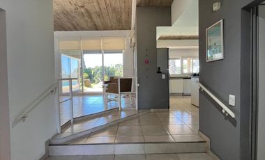Casa en venta - 3 Dormitorios 3 Baños - Pinamar