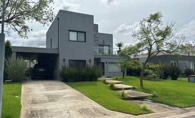 Casa en venta en el Barrio Vistas, PUERTOS / ESCOBAR