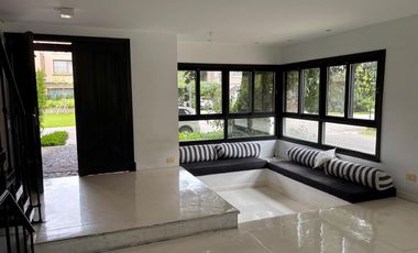 Casa de 6 Ambientes en Barrio Privado Rey Moro, San Isidro
