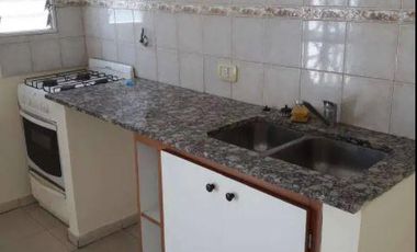 77 bis e/ 4 y 5 La Plata - Dúplex un dormitorio en ALQUILER