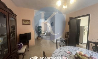 Casa con Departamento Independiente cerca de Plaza Tepeyac