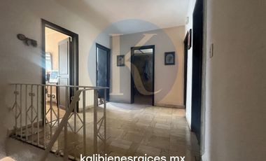 Casa con Departamento Independiente cerca de Plaza Tepeyac