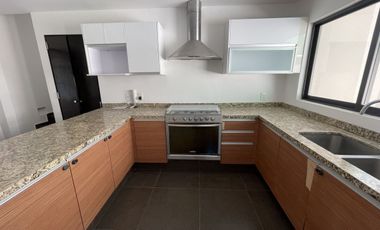 Casa en venta totalmente remodelada en Club de Golf Chiluca