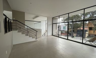 Casa en venta totalmente remodelada en Club de Golf Chiluca