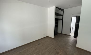 Casa en venta totalmente remodelada en Club de Golf Chiluca