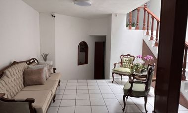 CASA EN LOMAS  3a SECCIÓN