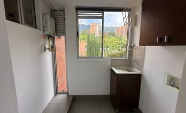 APARTAMENTO EN ARRIENDO UBICADO EN ENVIGADO SECTOR LOMA DEL ESMERALDAL