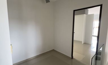 **CASA EN RENTA EN PRIVADA TOTALMENTE EQUIPADA