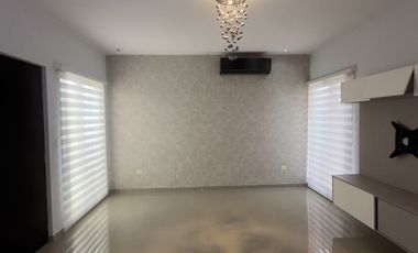 **CASA EN RENTA EN PRIVADA TOTALMENTE EQUIPADA