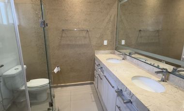 **CASA EN RENTA EN PRIVADA TOTALMENTE EQUIPADA