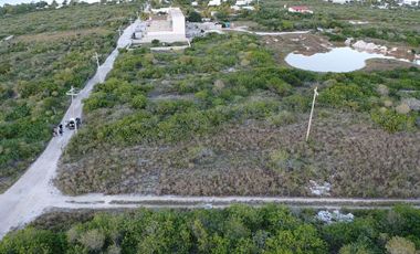 Terreno de 500 m2 en venta en Chicxulub Puerto