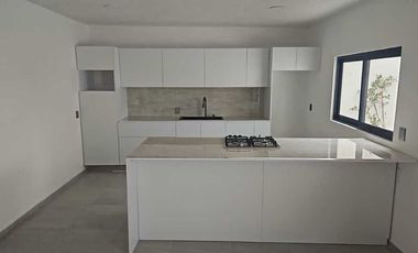 Casa Moderna en Renta