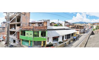 SE VENDE  VIVIENDA/ COMERCIO EN EL CENTRO DE TARAPOTO