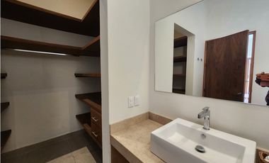 CASA EN VENTA EN AVNDARO VALLE DE BRAVO