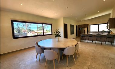 CASA EN VENTA EN AVNDARO VALLE DE BRAVO