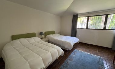 Venta Casa de Un Nivel excelente para Hotel Boutique o Asilo en Xochitepec,  Morelos