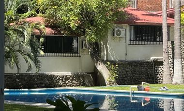 Venta Casa de Un Nivel excelente para Hotel Boutique o Asilo en Xochitepec,  Morelos