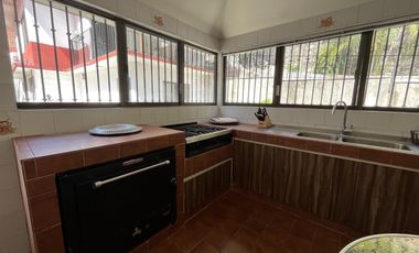 Venta Casa de Un Nivel excelente para Hotel Boutique o Asilo en Xochitepec,  Morelos
