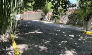 Venta Casa de Un Nivel excelente para Hotel Boutique o Asilo en Xochitepec,  Morelos