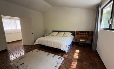Venta Casa de Un Nivel excelente para Hotel Boutique o Asilo en Xochitepec,  Morelos