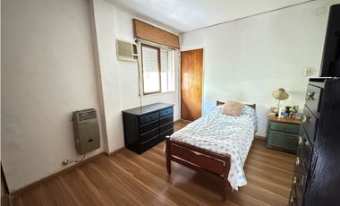 Venta de hermosa casa en calle Malvinas.