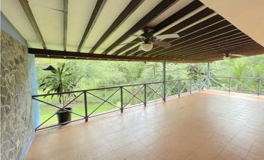 Apartamento En Alquiler En Clayton PH Edificio 658