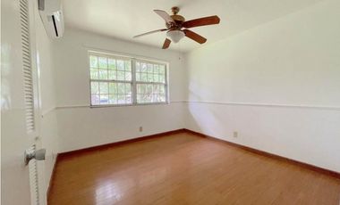 Apartamento En Alquiler En Clayton PH Edificio 658