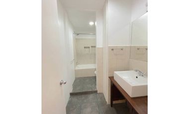 Apartamento En Alquiler En Clayton PH Edificio 658