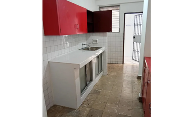 VIA BRASIL / CASA DE DOS NIVELES / RESIDENCIAL O COMERCIAL / 800M