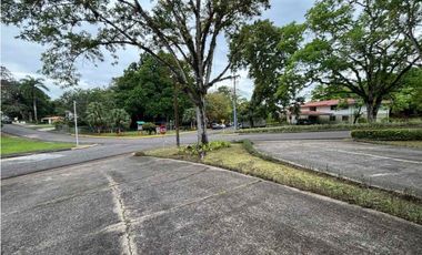 Apartamento en Alquiler en Clayton
