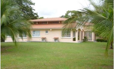 VENDO CASA EN CHAME COLONSITO 400MTS DE CONTRUIDA Y DE TERRENO 24.500M