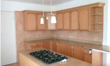 VENDO CASA EN CHAME COLONSITO 400MTS DE CONTRUIDA Y DE TERRENO 24.500M