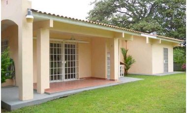 VENDO CASA EN CHAME COLONSITO 400MTS DE CONTRUIDA Y DE TERRENO 24.500M