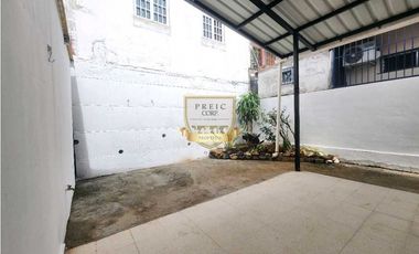 SE VENDE CASA EN VILLA LUCE CON AMPLIO ESTACIONAMIENTO