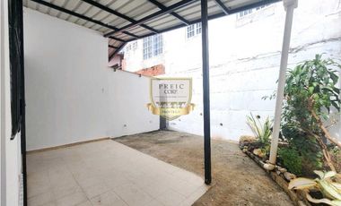 SE VENDE CASA EN VILLA LUCE CON AMPLIO ESTACIONAMIENTO