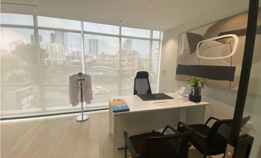 SE VENDE LOCAL EN PARK SQUARE MEDICAL CENTER