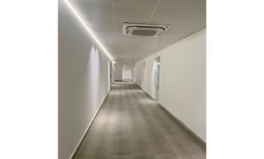 SE VENDE LOCAL EN PARK SQUARE MEDICAL CENTER