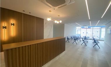SE VENDE LOCAL EN PARK SQUARE MEDICAL CENTER