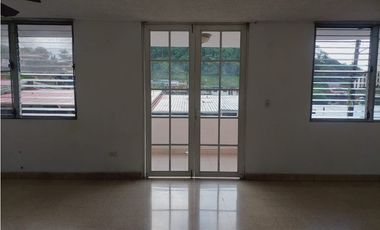 VILLA DE LAS FUENTES / 274M / TRES NIVELES / BALCON