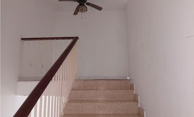 VILLA DE LAS FUENTES / 274M / TRES NIVELES / BALCON