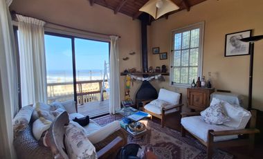 A LA VENTA CASA + CABAÑA CON ESPECTACULAR VISTA AL MAR