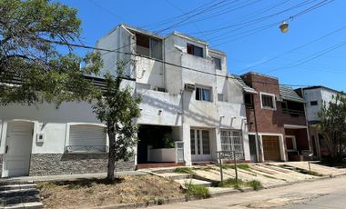 Departamento 3 dormitorios y cochera en B Candioti