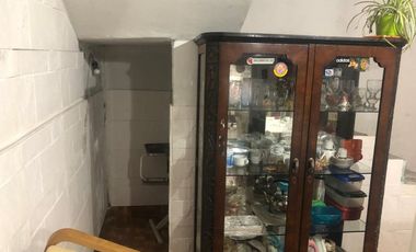 LOTE CON CASA Y 4 DPTOS ING BUDGE