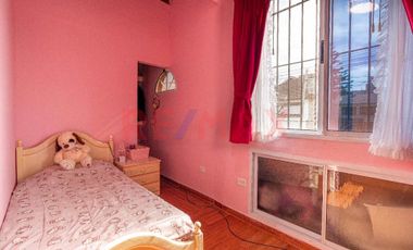 VENTA CASA 5 AMBIENTES AVELLANEDA
