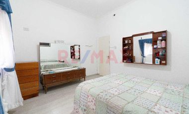 VENTA CASA 5 AMBIENTES AVELLANEDA